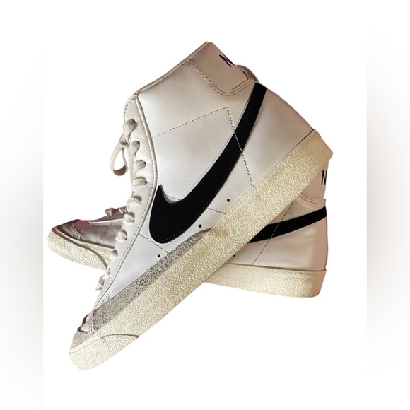⛹️Nike Men's Blazer Mid '77 Vintage Shoes
Size 12 - Picture 5 of 14